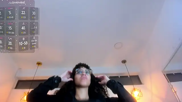 Snapshot of Hanna_Cornee_ chatting on 02/16/26, 12:34 Hanna Cornee online show from 02/16/26, 12:34