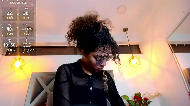 Snapshot of Hanna_Cornee_ chatting on 02/19/26, 12:23 Hanna Cornee online show from 02/19/26, 12:23