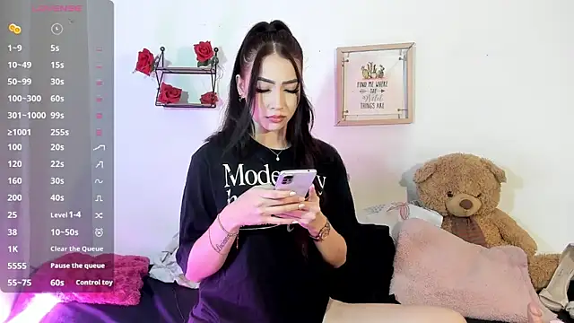 DanielaMarnt  online show from 09/18/25, 02:52