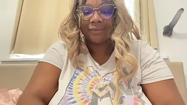 Snapshot of furykat1 chatting on 02/28/26, 03:24 furykat1 online show from 02/28/26, 03:24