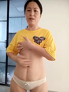 chengcheng12 online show from 10/04/25, 01:03