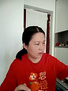 chengcheng12 online show from 10/12/25, 12:42