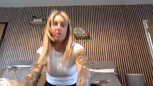 poppyinga1 online show from 02/26/26, 09:08