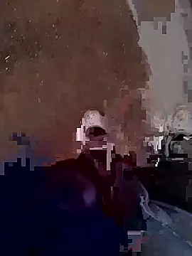 Snapshot of KingBonga chatting on 10/12/25, 03:27 KingBonga online show from 10/12/25, 03:27