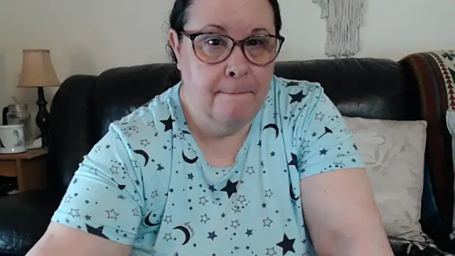 Juicy Julie469 online show from 04/22/26, 02:51