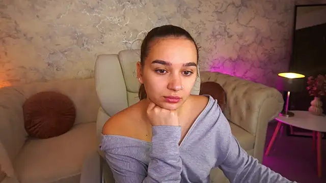 UrMuseOn online show from 11/18/25, 07:35