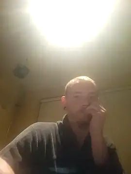 Snapshot of piercingpik chatting on 02/01/26, 05:44 piercingpik online show from 02/01/26, 05:44