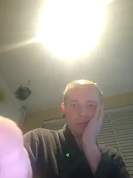 Snapshot of piercingpik chatting on 03/02/26, 10:38 piercingpik online show from 03/02/26, 10:38