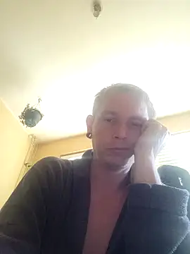 piercingpik online show from 04/22/26, 10:39