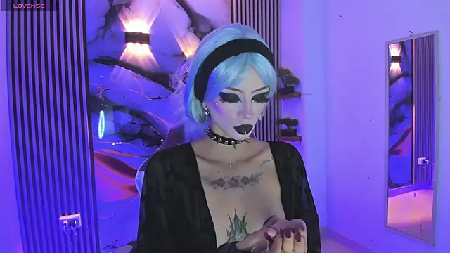 chloe jacksonn online show from 04/21/26, 10:34