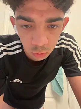 Snapshot of Ryan_12xX chatting on 03/10/26, 10:59 Ryan 12xX online show from 03/10/26, 10:59