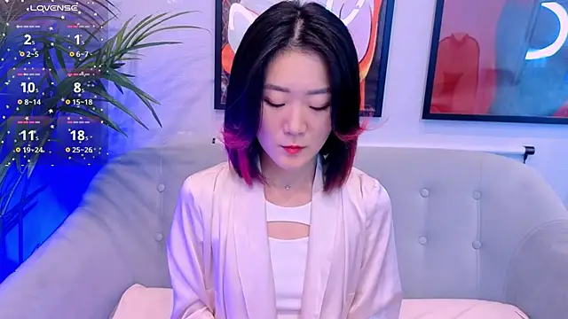 AikoYamada online show from 09/28/25, 07:03