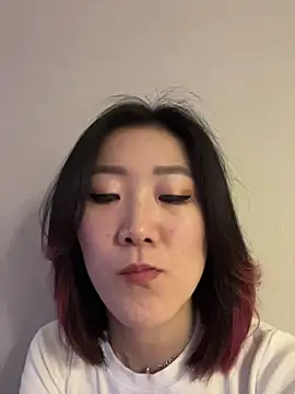 AikoYamada online show from 10/25/25, 07:16