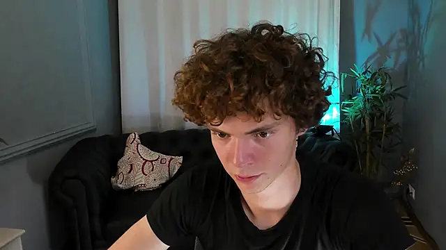 Snapshot of Tommy_Jamm chatting on 09/08/25, 03:33 Tommy Jamm online show from 09/08/25, 03:33