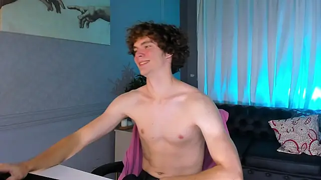 Snapshot of Tommy_Jamm chatting on 10/10/25, 03:33 Tommy Jamm online show from 10/10/25, 03:33