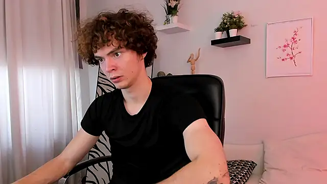 Snapshot of Tommy_Jamm chatting on 10/11/25, 10:25 Tommy Jamm online show from 10/11/25, 10:25