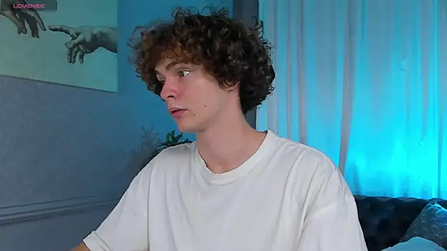 Snapshot of Tommy_Jamm chatting on 10/20/25, 03:01 Tommy Jamm online show from 10/20/25, 03:01