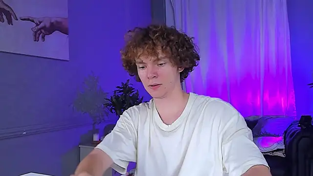 Snapshot of Tommy_Jamm chatting on 10/27/25, 01:48 Tommy Jamm online show from 10/27/25, 01:48