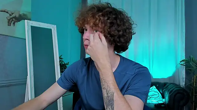 Snapshot of Tommy_Jamm chatting on 11/07/25, 02:28 Tommy Jamm online show from 11/07/25, 02:28