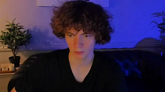 Snapshot of Tommy_Jamm chatting on 12/04/25, 03:21 Tommy Jamm online show from 12/04/25, 03:21