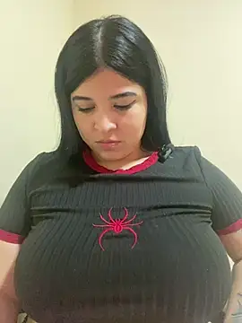 Vliacoooper2 online show from 04/23/26, 10:58