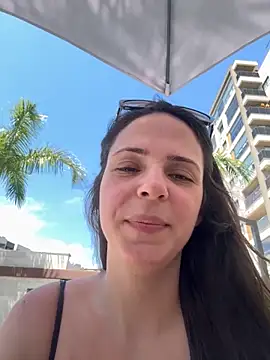 Snapshot of Lady_LauraRose chatting on 10/26/25, 04:02 Lady LauraRose online show from 10/26/25, 04:02