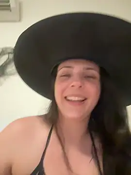 Snapshot of Lady_LauraRose chatting on 11/01/25, 02:13 Lady LauraRose online show from 11/01/25, 02:13