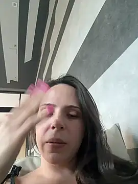 Snapshot of Lady_LauraRose chatting on 12/01/25, 08:36 Lady LauraRose online show from 12/01/25, 08:36