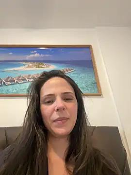 Snapshot of Lady_LauraRose chatting on 12/15/25, 12:15 Lady LauraRose online show from 12/15/25, 12:15