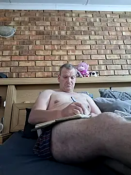 wallacelegend online show from 10/30/25, 06:04