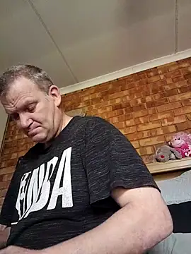 wallacelegend online show from 11/20/25, 06:57