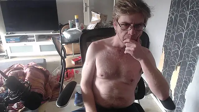 Snapshot of Ahriman58 chatting on 03/12/26, 01:50 Ahriman58 online show from 03/12/26, 01:50