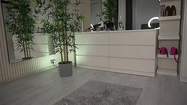 EmmaBlanco online show from 04/02/26, 05:05