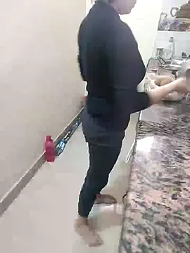 Pihu Chopra online show from 11/13/25, 02:43