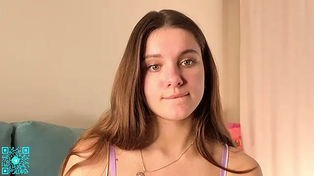 Snapshot of chloemilka chatting on 11/22/25, 05:23 chloemilka online show from 11/22/25, 05:23