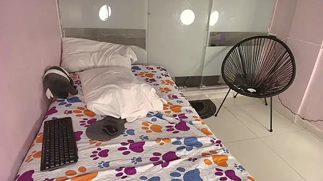 biancaa 18 online show from 11/12/25, 07:35