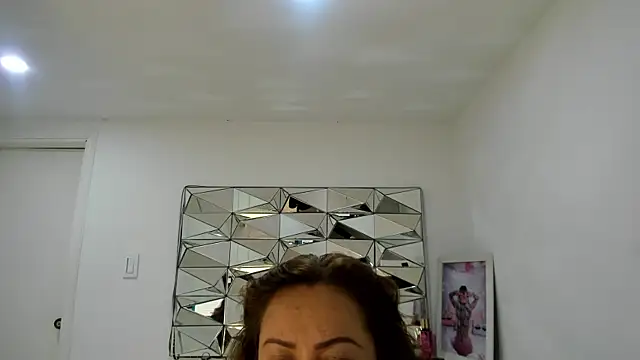 camixxx m online show from 04/10/26, 01:38