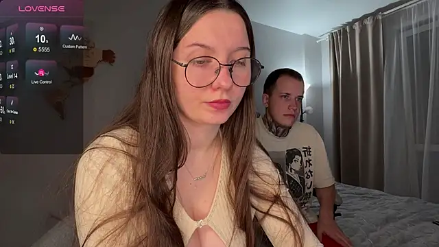 Snapshot of wwow_meow chatting on 10/04/25, 03:21 wwow meow online show from 10/04/25, 03:21