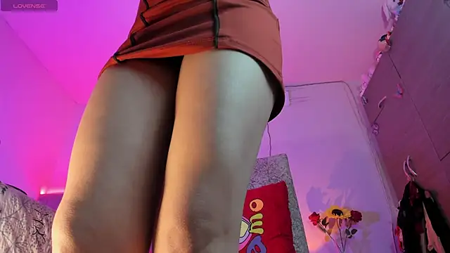 hot Dariana pantyhose online show from 04/02/26, 02:26