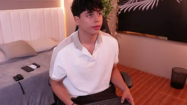 Ethan occonor online show from 10/21/25, 12:11