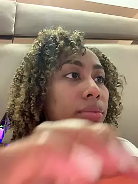 i lulu online show from 02/25/26, 02:21