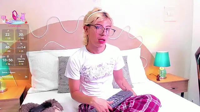 Enrrixxx  online show from 11/27/25, 10:12