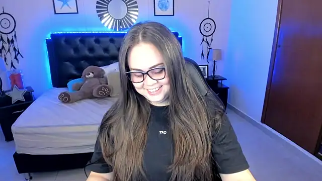 Snapshot of LolaVillalobos chatting on 05/08/26, 12:43 LolaVillalobos online show from 05/08/26, 12:43