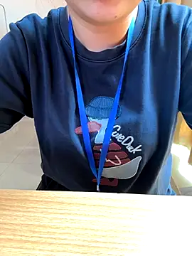 PhuongNhi21 online show from 10/18/25, 03:20