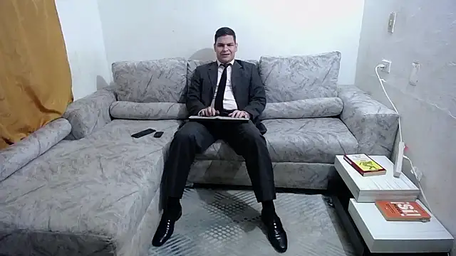 Victor Maitland online show from 01/12/26, 03:56