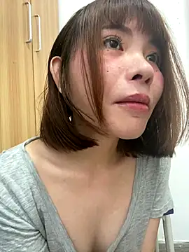 niuniu886 online show from 10/24/25, 12:12