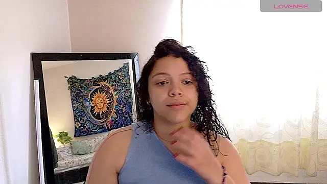Snapshot of Amanda_sweet chatting on 05/02/26, 01:27 Amanda sweet online show from 05/02/26, 01:27