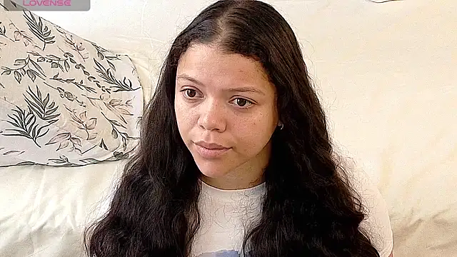 Snapshot of Amanda_sweet chatting on 05/28/26, 01:30 Amanda sweet online show from 05/28/26, 01:30