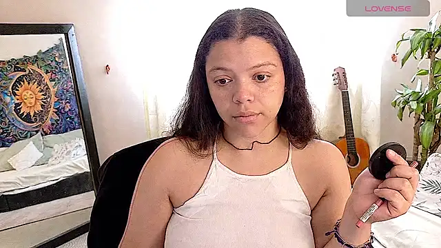 Snapshot of Amanda_sweet chatting on 07/22/26, 01:47 Amanda sweet online show from 07/22/26, 01:47