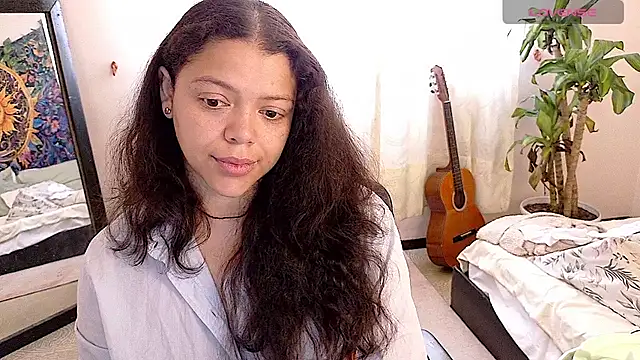 Snapshot of Amanda_sweet chatting on 07/28/26, 02:13 Amanda sweet online show from 07/28/26, 02:13